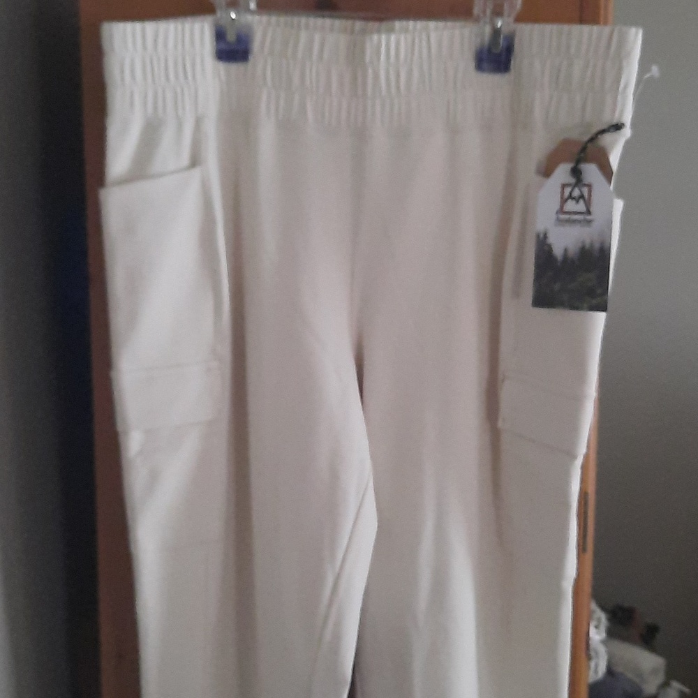 🤍 Avalanche Cargo Lounge Pants